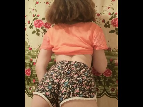 ❤️ سیکسی ځوان ماشوم په کیمره کې خپل شارټونه لرې کوي ❤️❌ په موږ